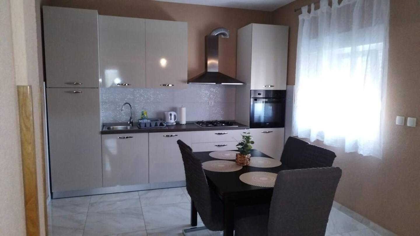 Apartman Dora Сукошан Екстер'єр фото