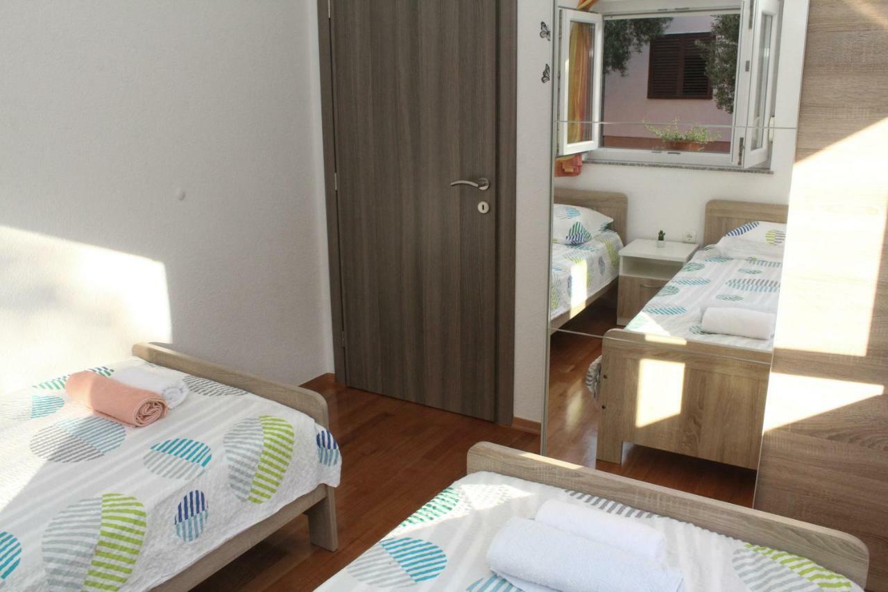 Apartman Dora Сукошан Екстер'єр фото